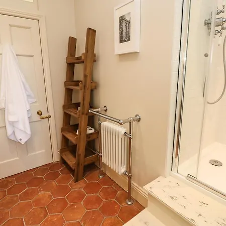 The Pavillion 卡莱尔